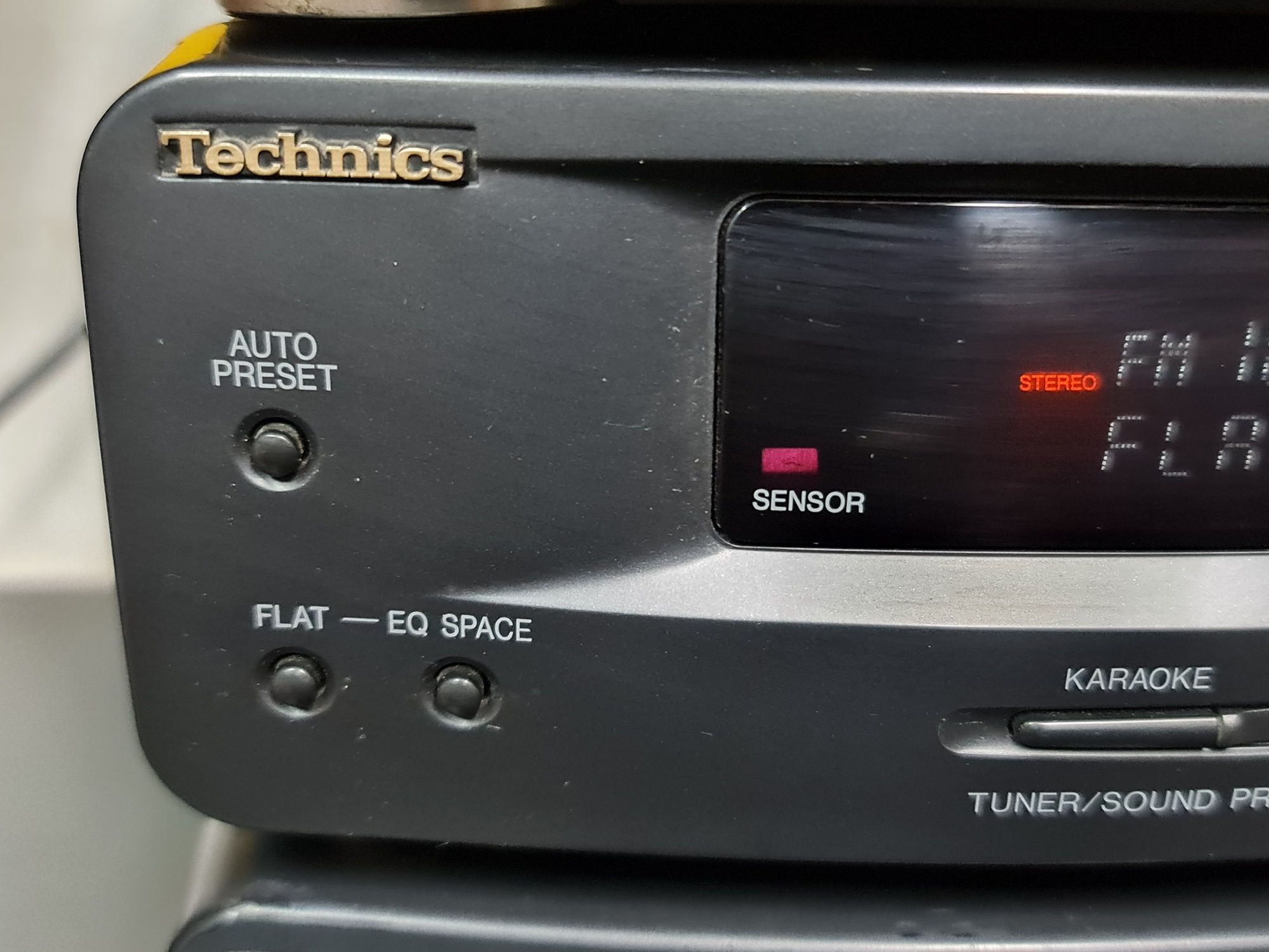 Technics tuner / sound processor ST-CH510