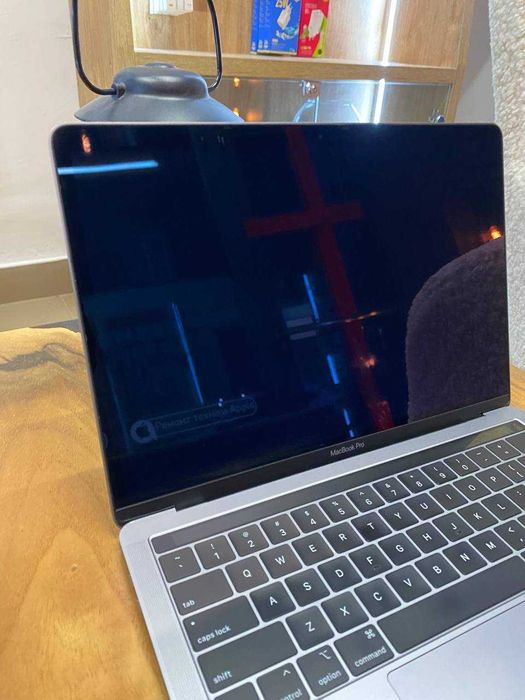 Ноутбук Apple MacBook Pro 13" i5/8/256GB Space Gray (MR9Q2) 2018