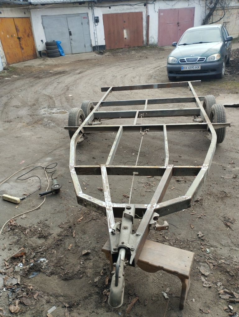 Причіп двухосний
