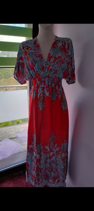 Sukienka długa czerwona