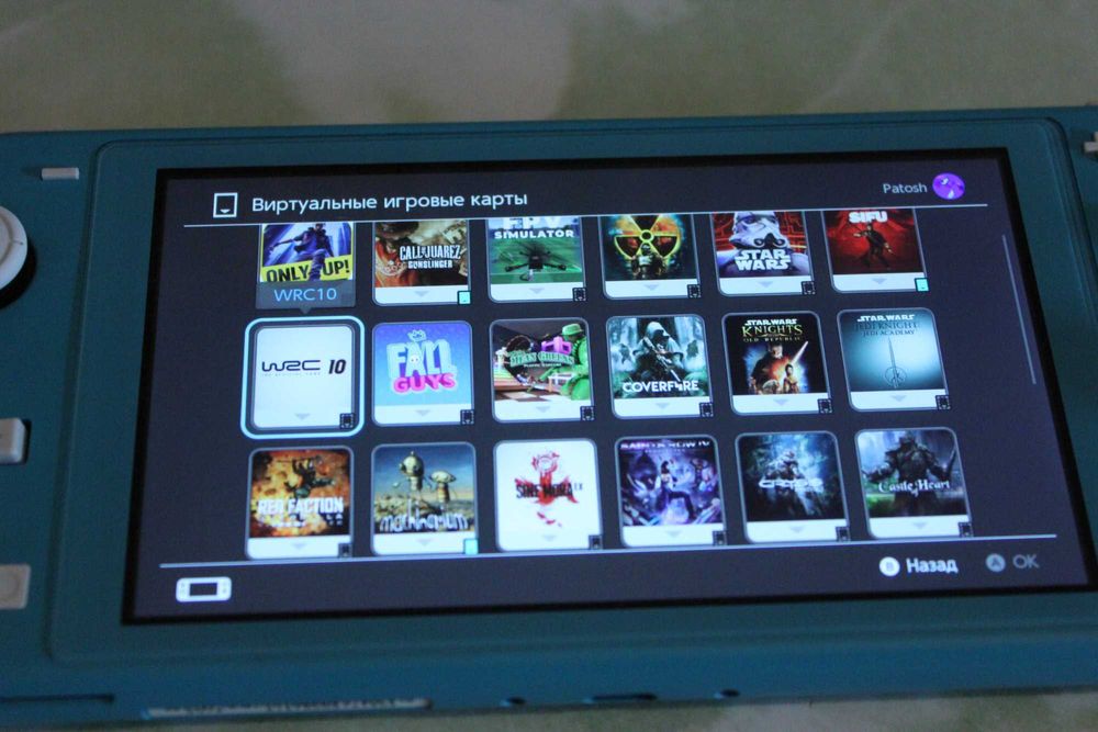 Продам приставку Nintendo Switch Lite.