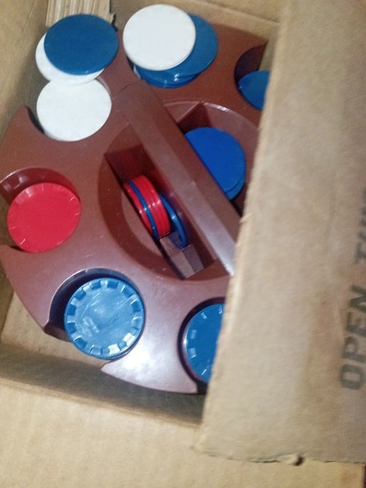 Brinquedo jogo em caixa