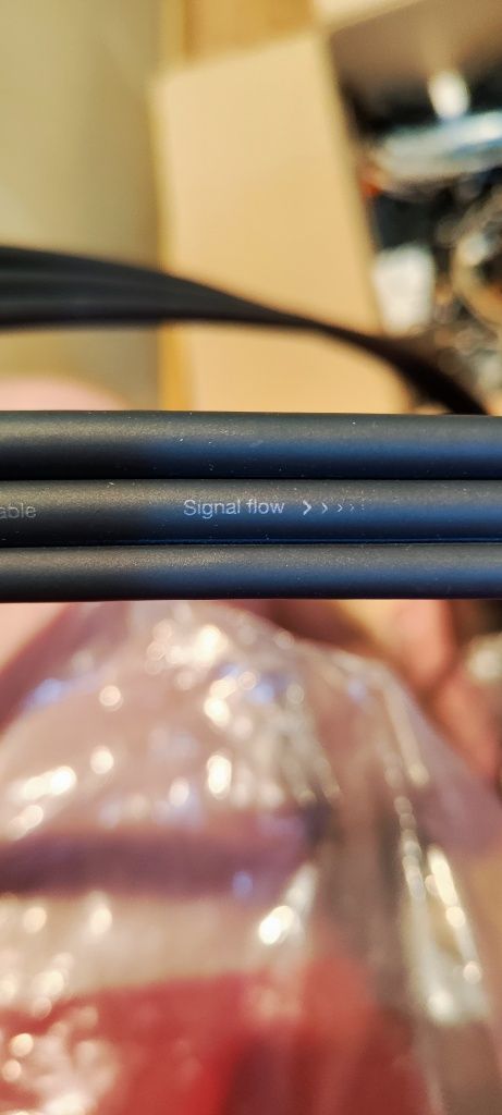 Кабель THOMSON 3 RCA * 3 RCA 1,5m. Made in France