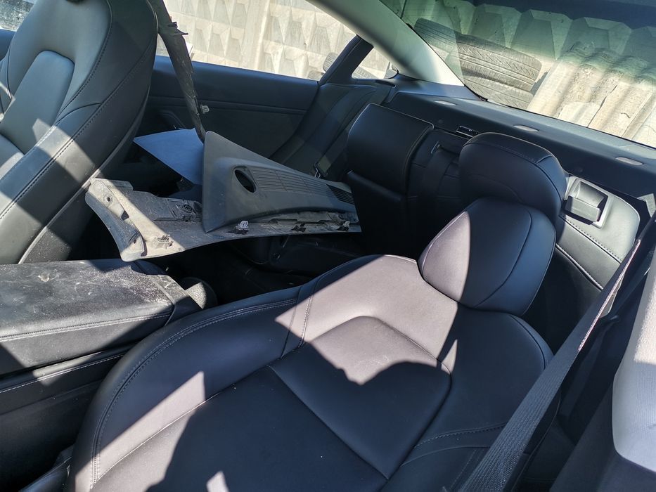 Tesla Model 3 розборка