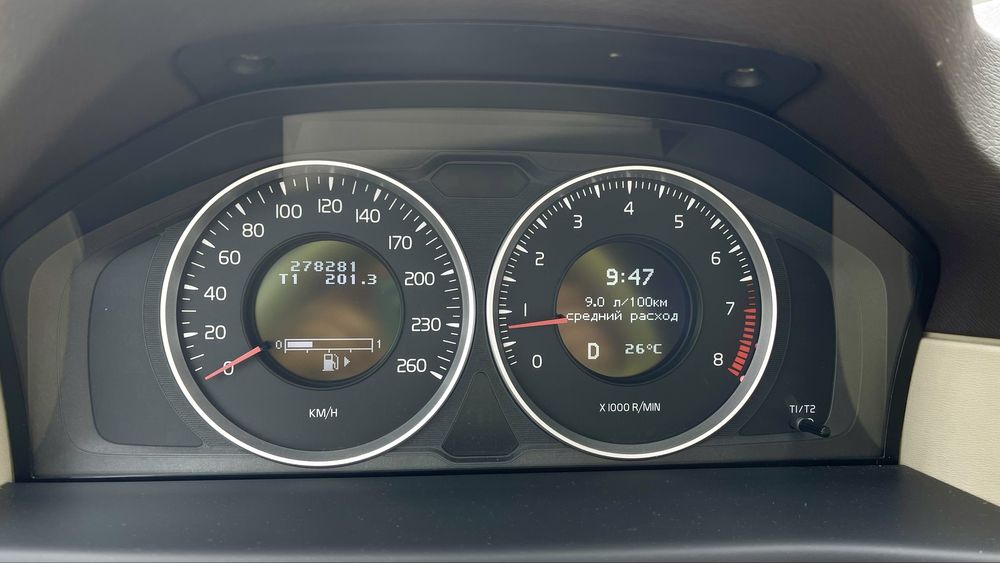 Volvo XC70 3.2 AWD, модель 2012 року. В ідеальному стані
