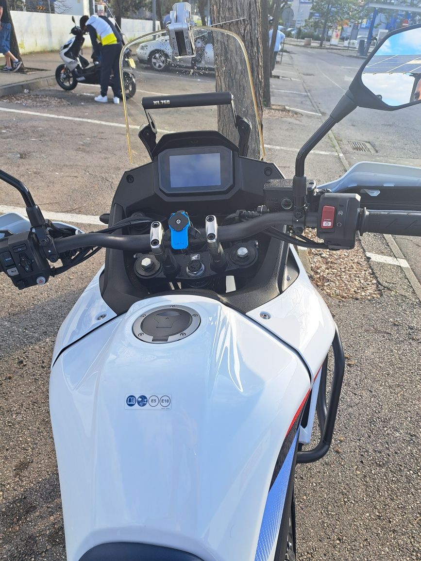 Honda Transalp 750 muitos extras