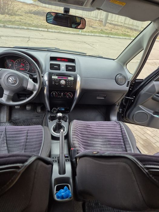 Японська Suzuki sx4 2008