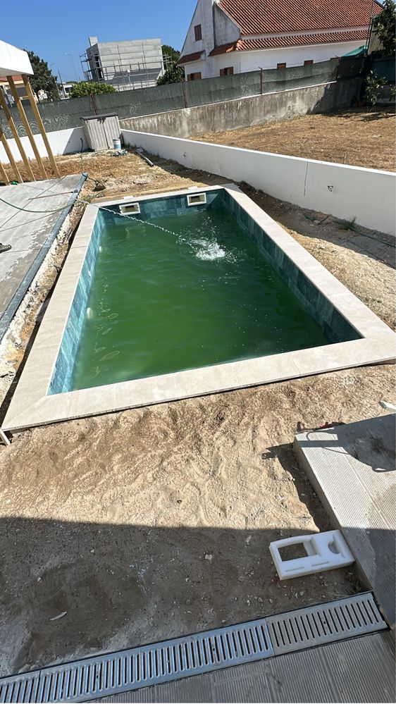 Construção de piscinas, remodelação se casa de banho,apartamo em geral