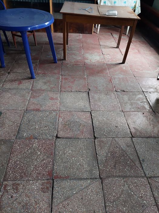 Під розбірку магазин.