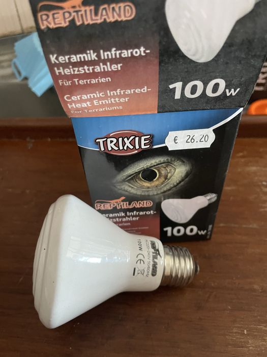 Vende-se vario material de terrario