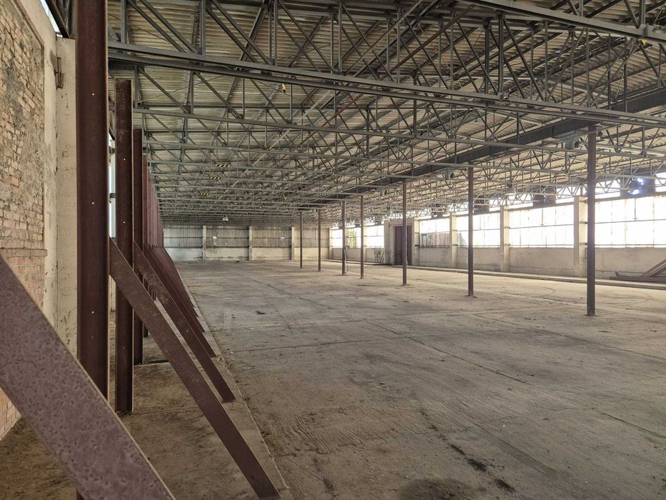Magazyn do wynajęcia 2400 m2, Plac utwardzony - 3000 m2 w Loecknitz