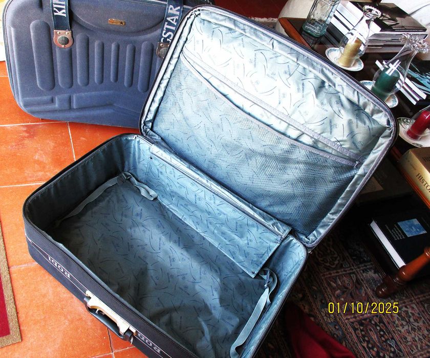 2 grandes malas para longas viagens