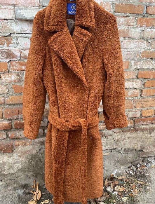 Пальто тёплое красивое