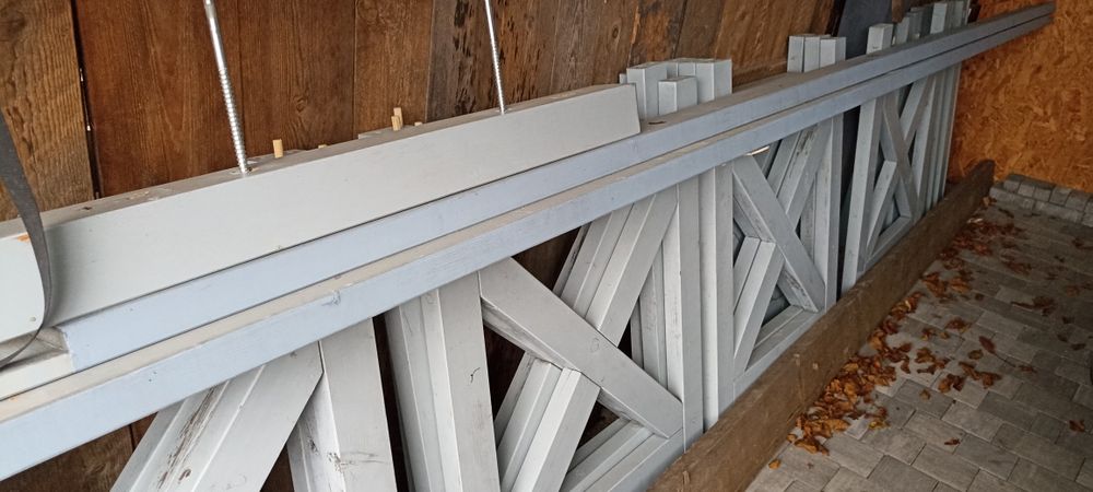Piękna drewniana barierka balustrada tarasowa