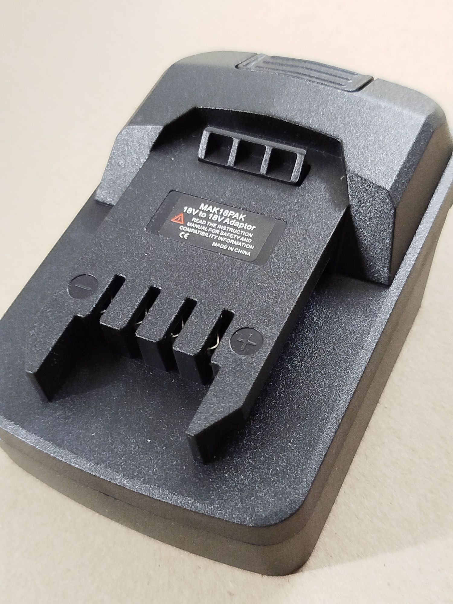 Adapter mak18pak do Makita (X1)
