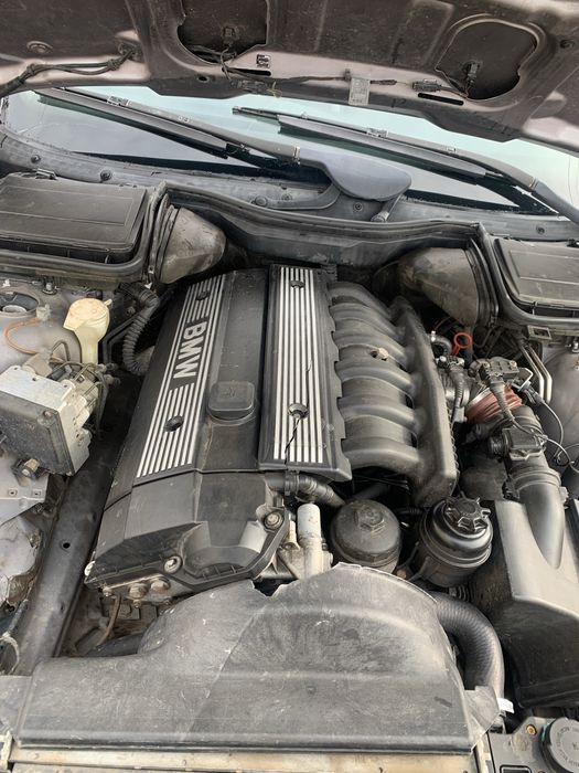 Продам бмв є 39 в хорошу стані