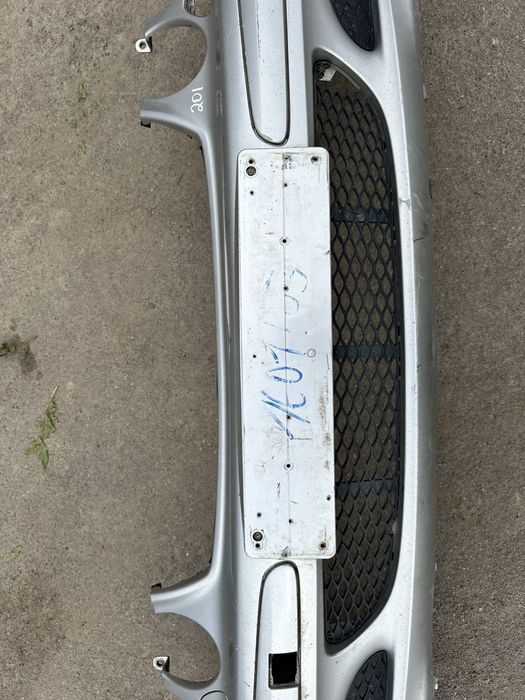 Передній бампер Mercedes-Benz W211 Мерседес Бенз В211 2002–2006 дорест