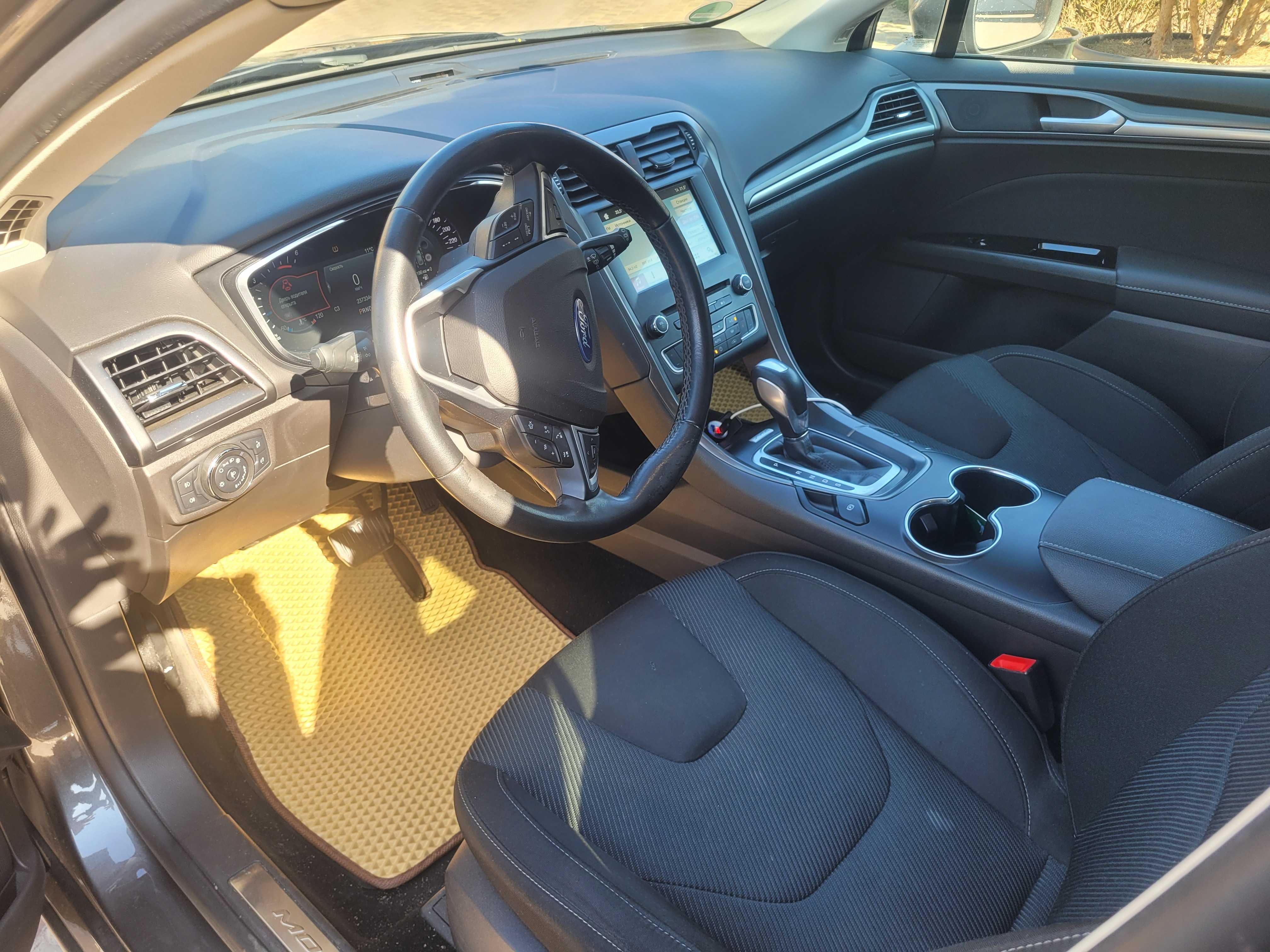 Автомобіль Форд Mondeo