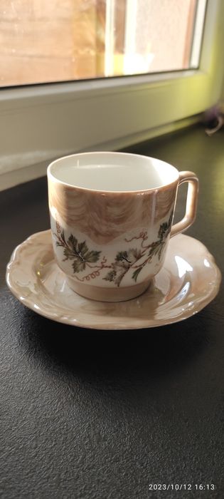 Porcelana Wałbrzych filiżanka z podstawką