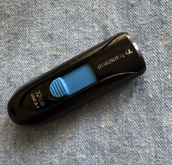 Флешка 32GB+16GB