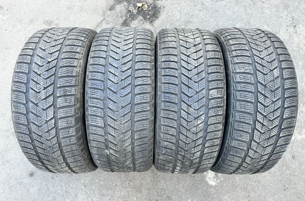 Шини 225 45 17 94H XL Pirelli Sottozero 3 комплект