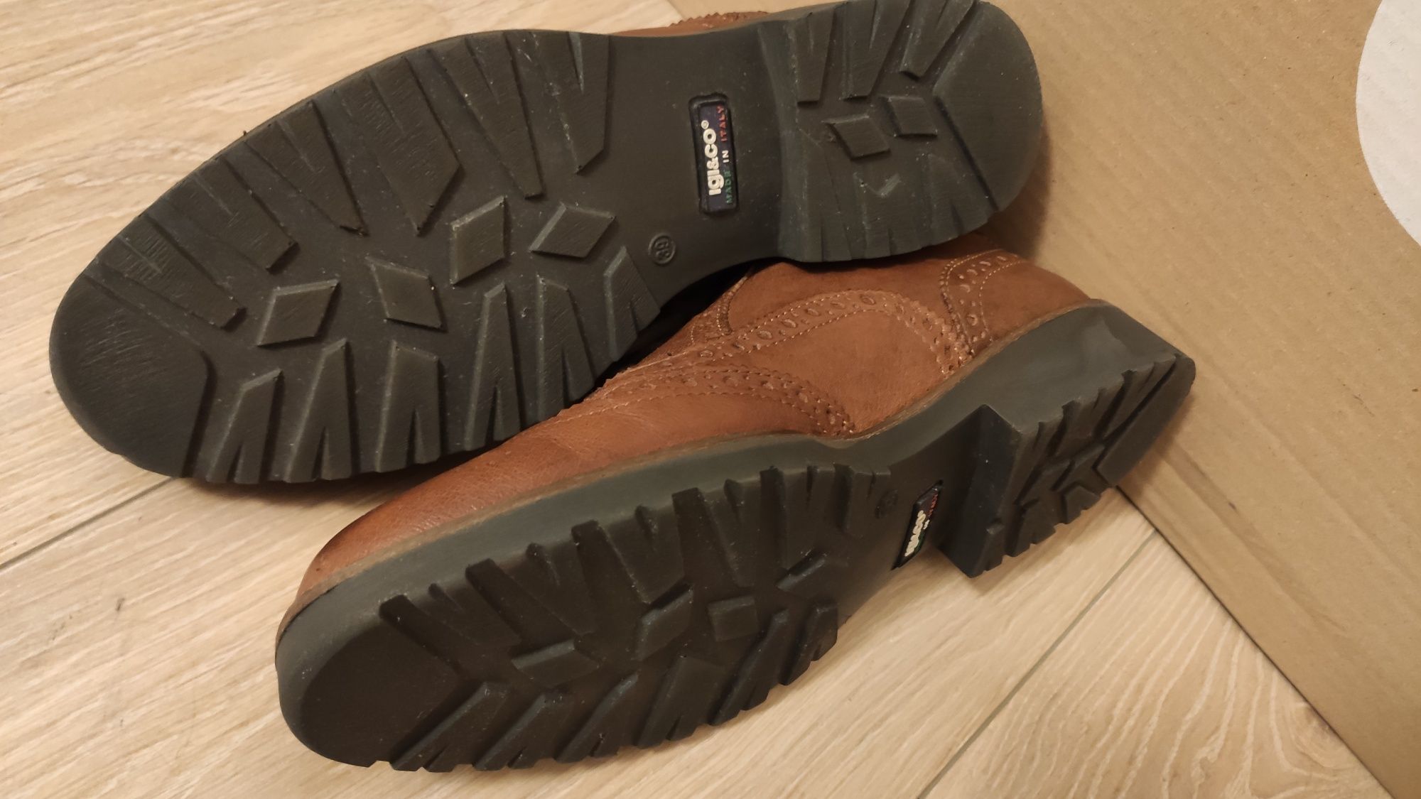 Eleganckie buty skórzane męskie 39 brązowe