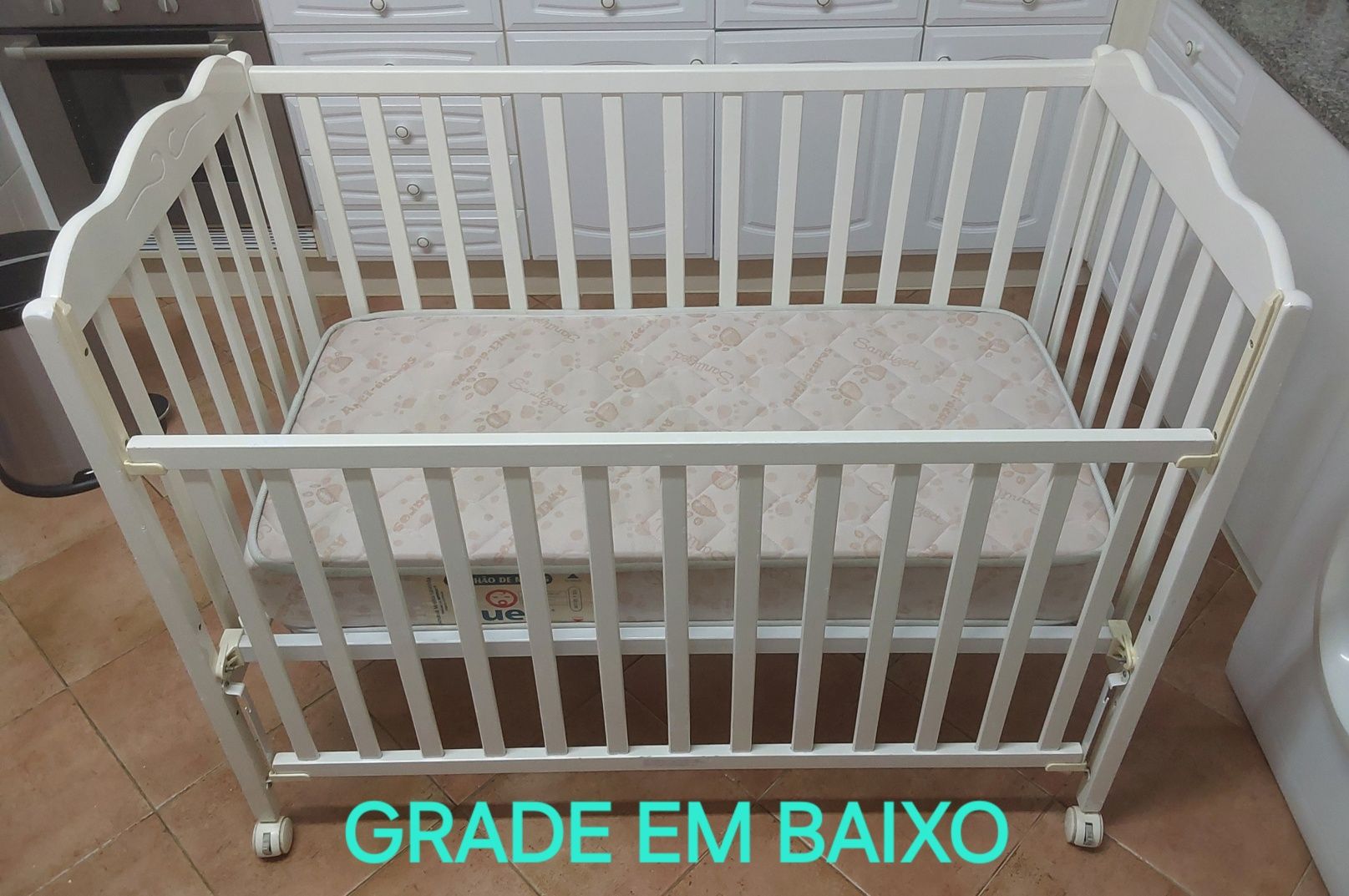 CAMA PARA BEBÉ LIMPA E LAVADA COM COLCHÃO INCLUÍDO.Casa,Quarto,Sala.