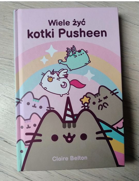 Książka "Wiele żyć kotki Pusheen"