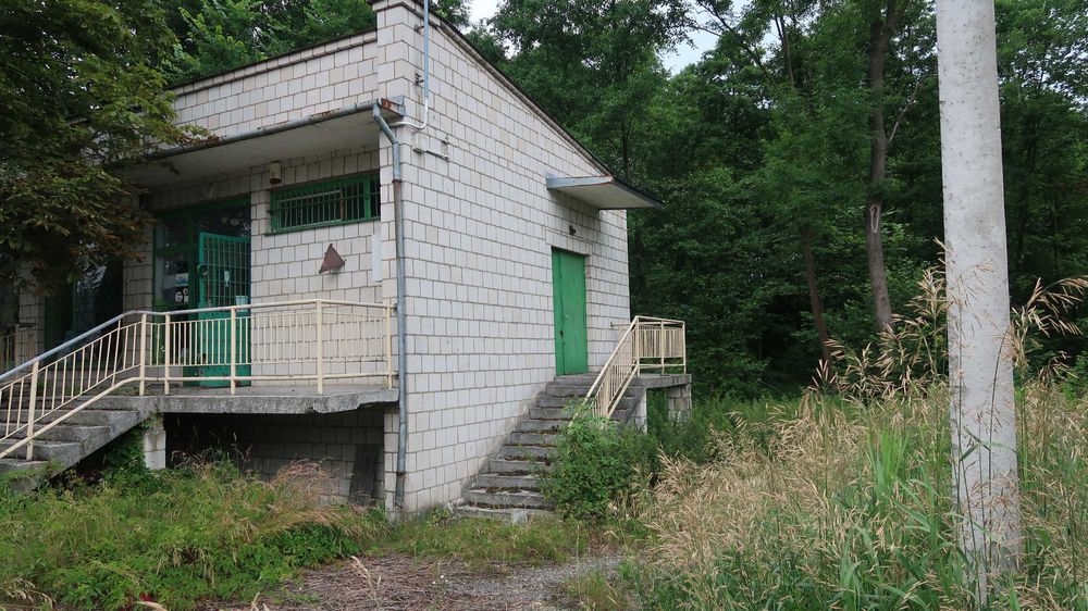 Wynajmę budynek po sklepie