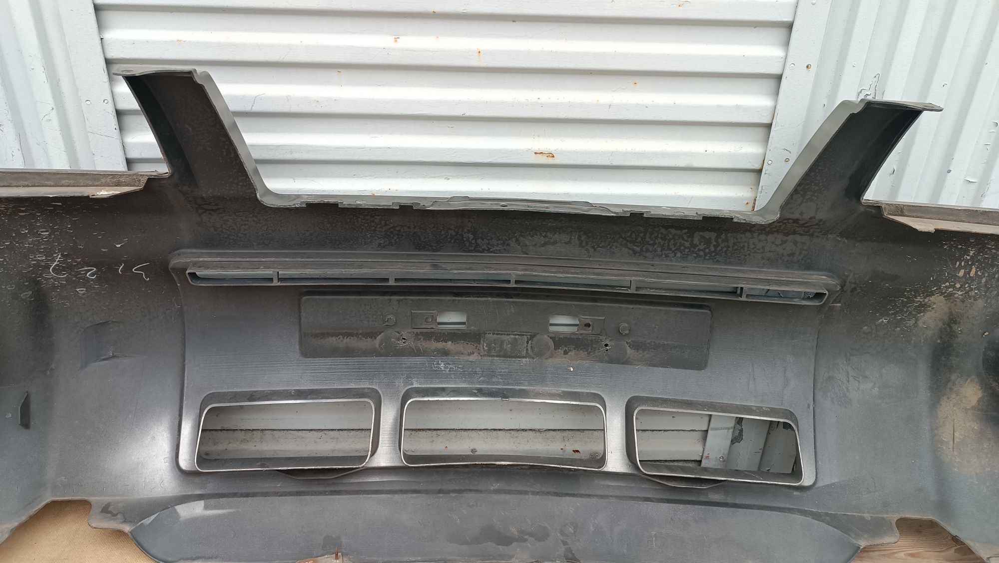 Vendo parachoque de frente Nissan x-trail ano 2003/07