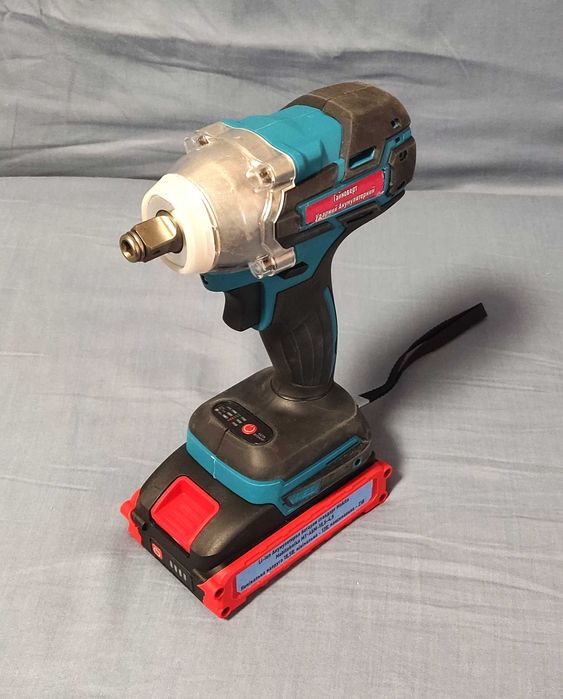 Гайковерт Ударний Акумуляторний безщітковий двигун, стандарт Makita