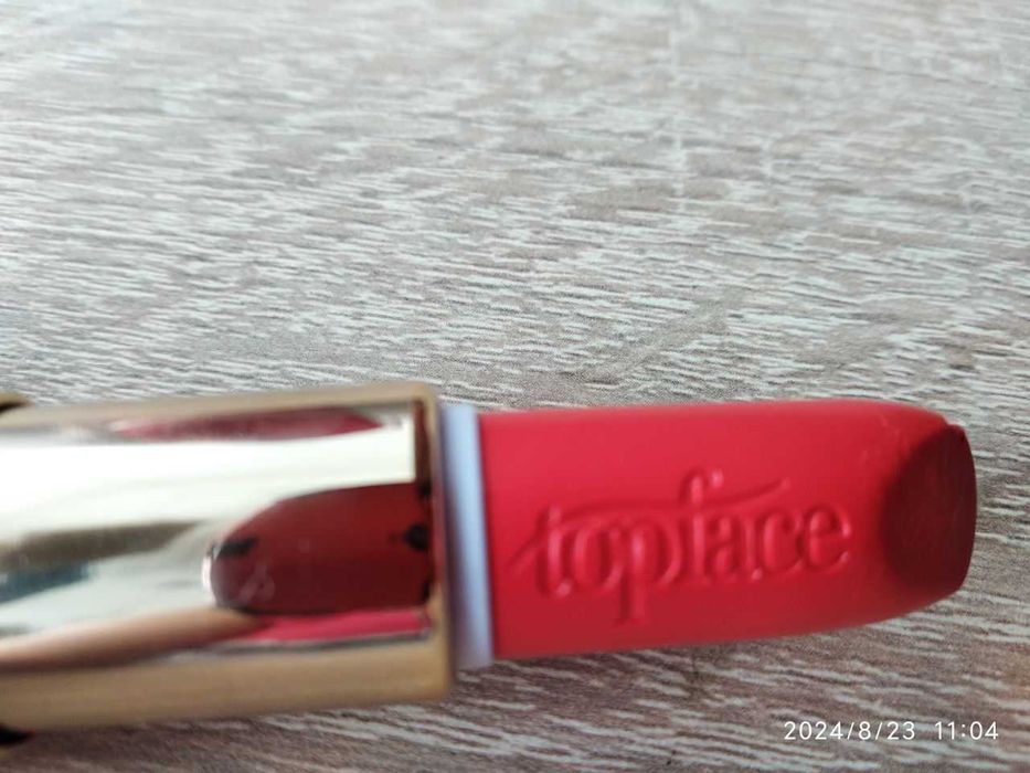 губная помада матовая