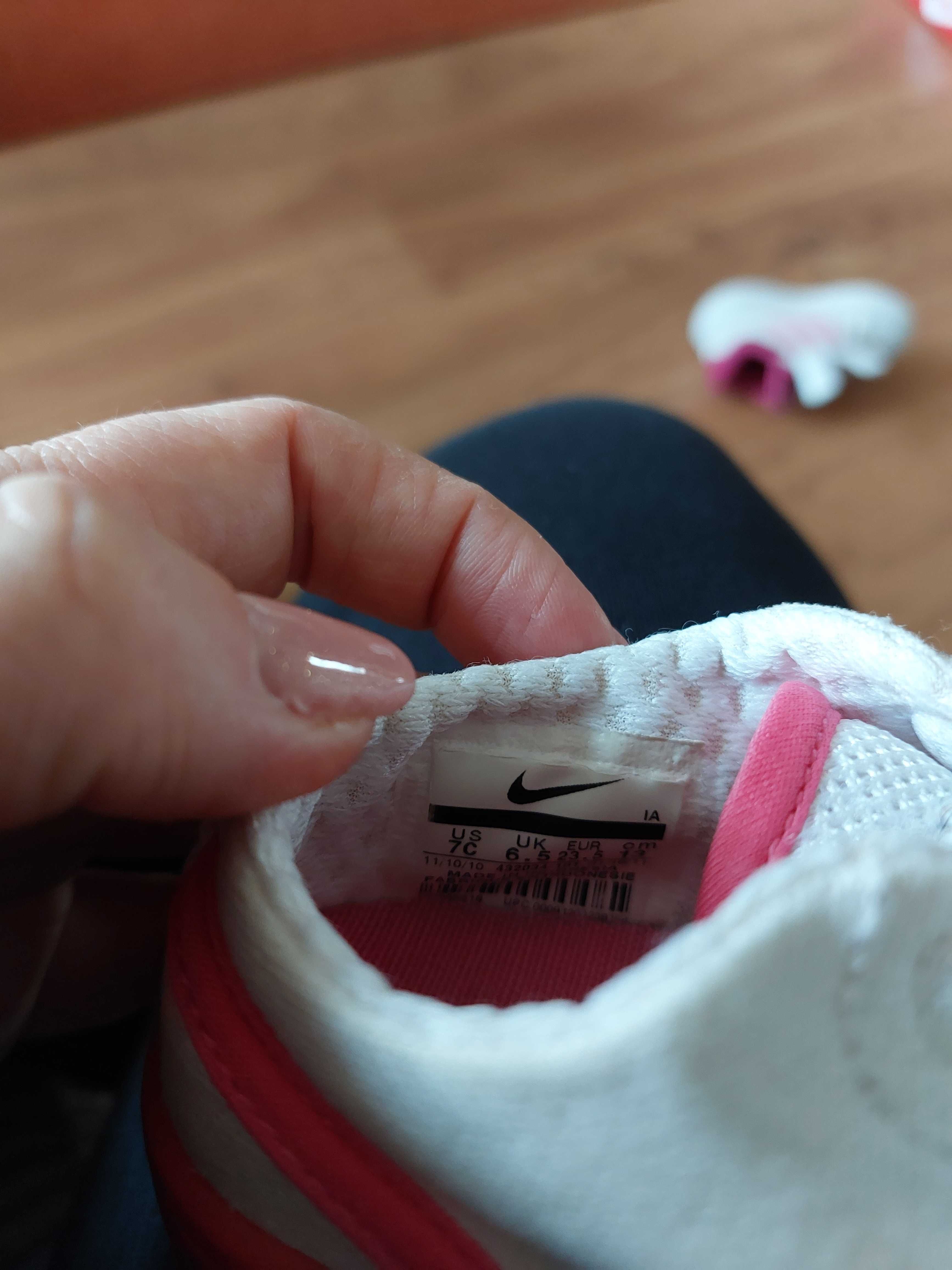 Buciki Nike rozmiar 23.5