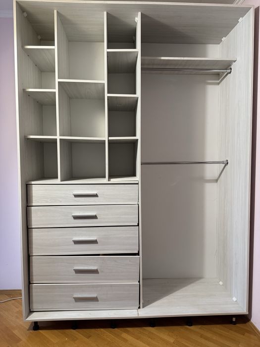 Шафа гардеробна