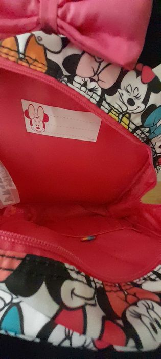 Mochila Escolar da Disney com a Minnie