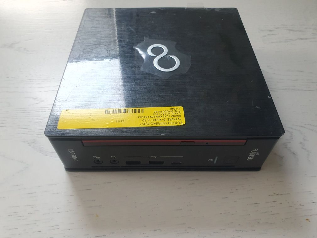 Fujitsu Esprimo Q957 i5-7500T 7th gen. Ram 12GB SSD M2 128GB