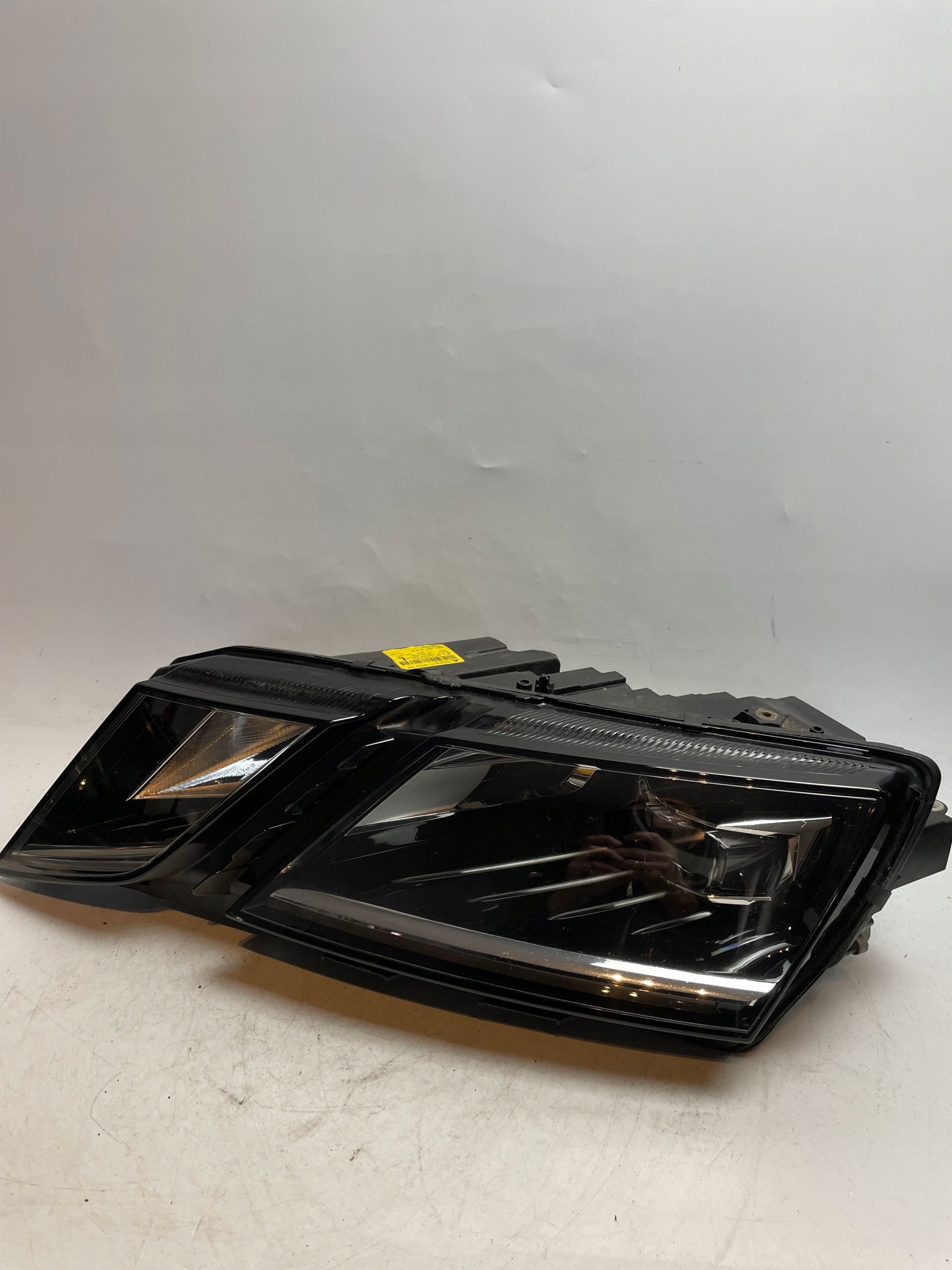 Lampa przednia lewa full led  SKODA OCTAVIA III 3 LIFT