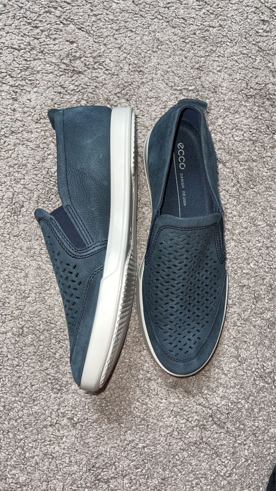 Слипоны, мокасины ecco collin 2.0 slip-on. оригинал. р.39