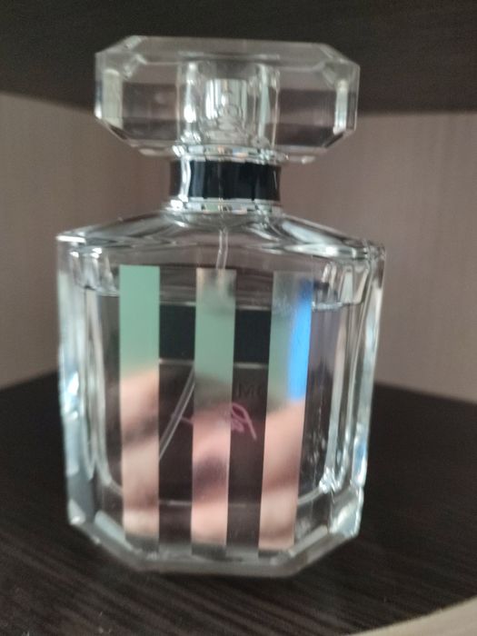 Продам парфумовану воду Victoria's Secret