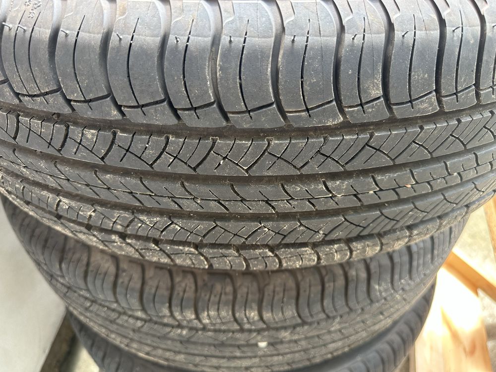 235/65/R18 літня гума Michelin як нова 21 рік