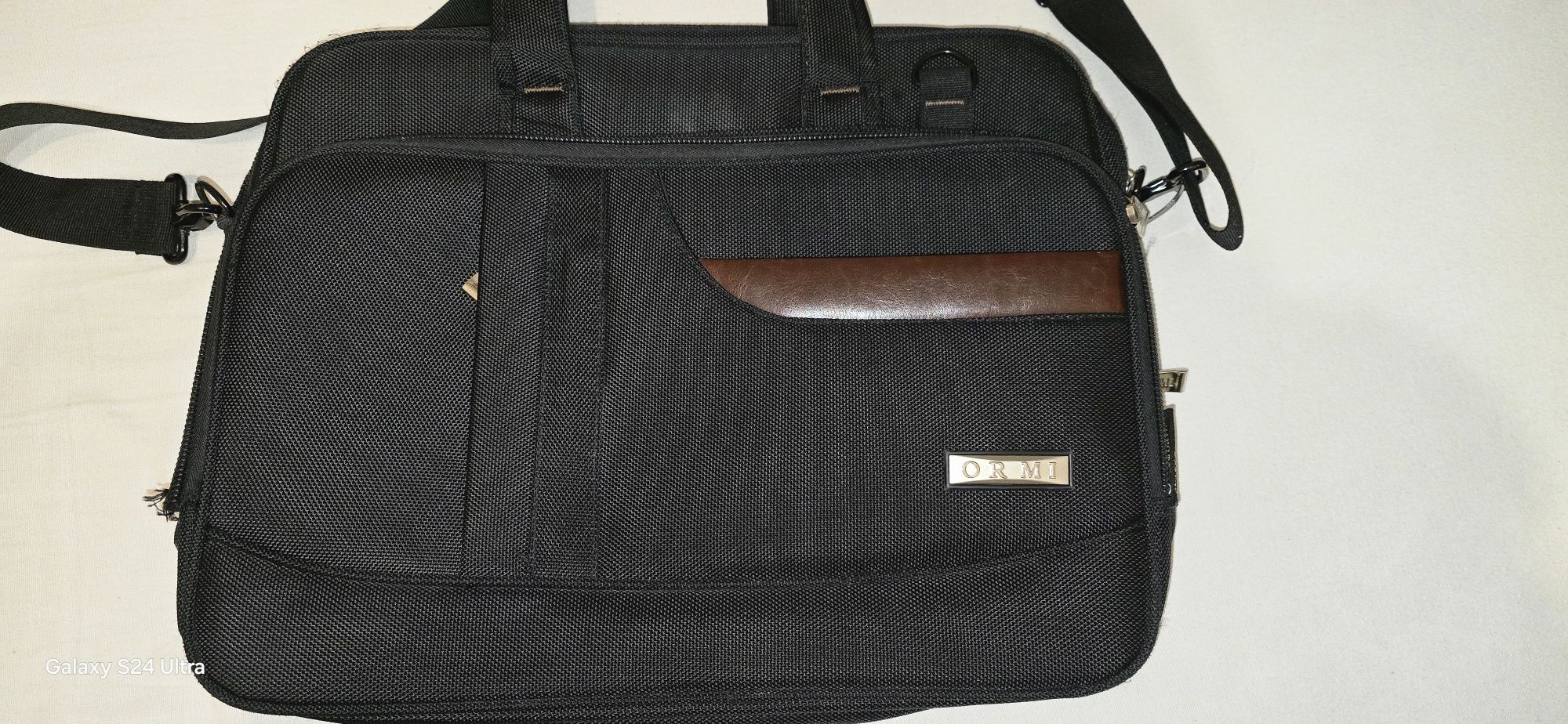 Torba na laptopa.