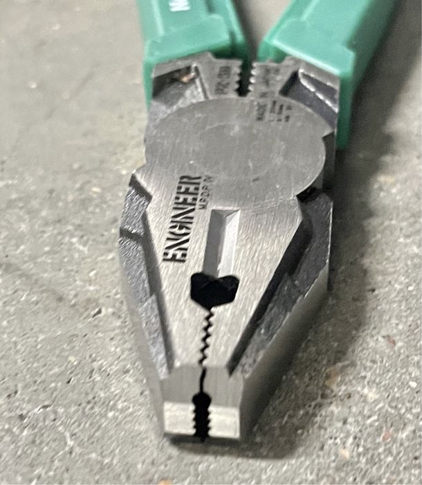 ENGINEER Kombinerki szczypce do usuwania uszkodzonych srub 3-12mm