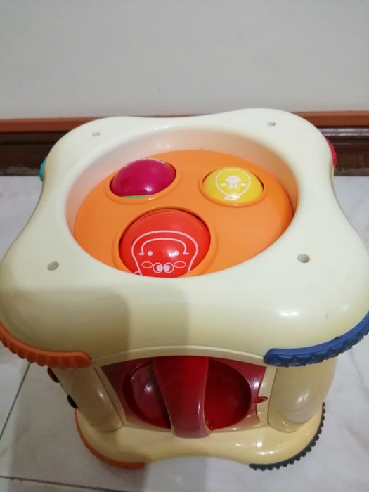 Vendo conjunto de brinquedos para criança
