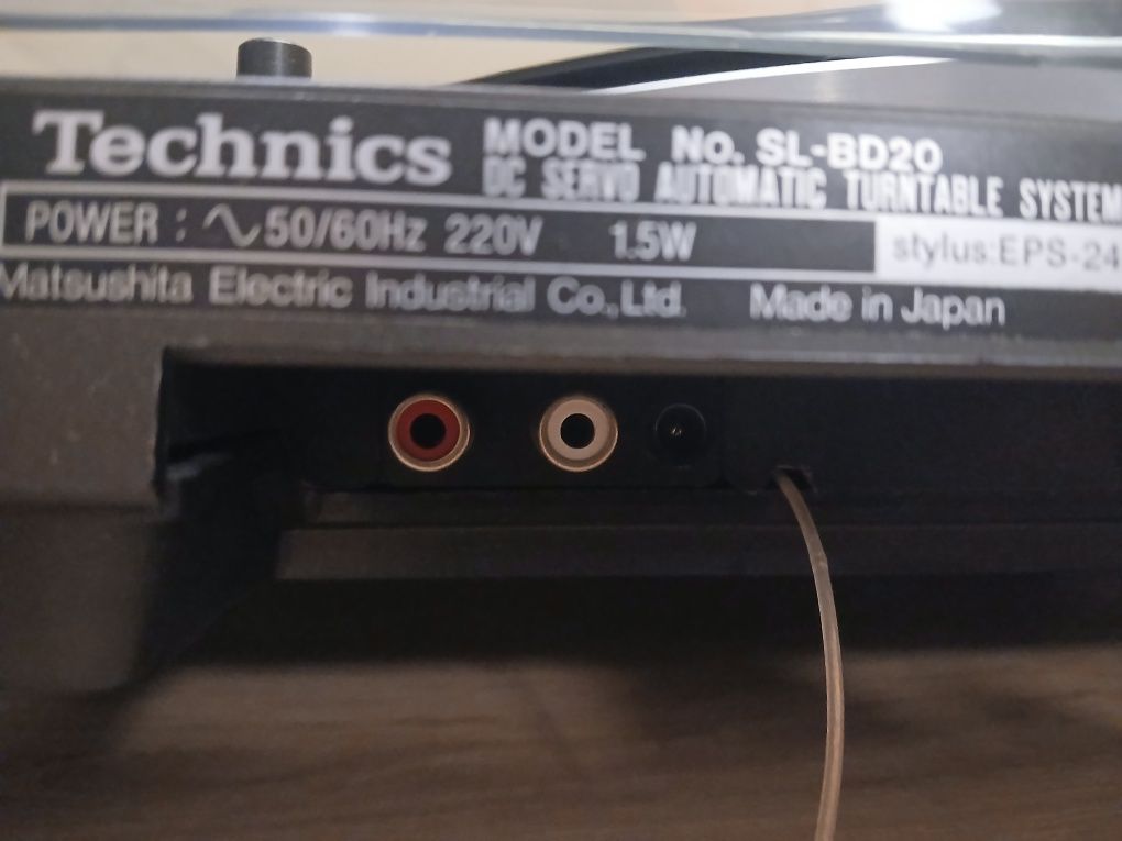 gramofon TECHNICS SL-BD20