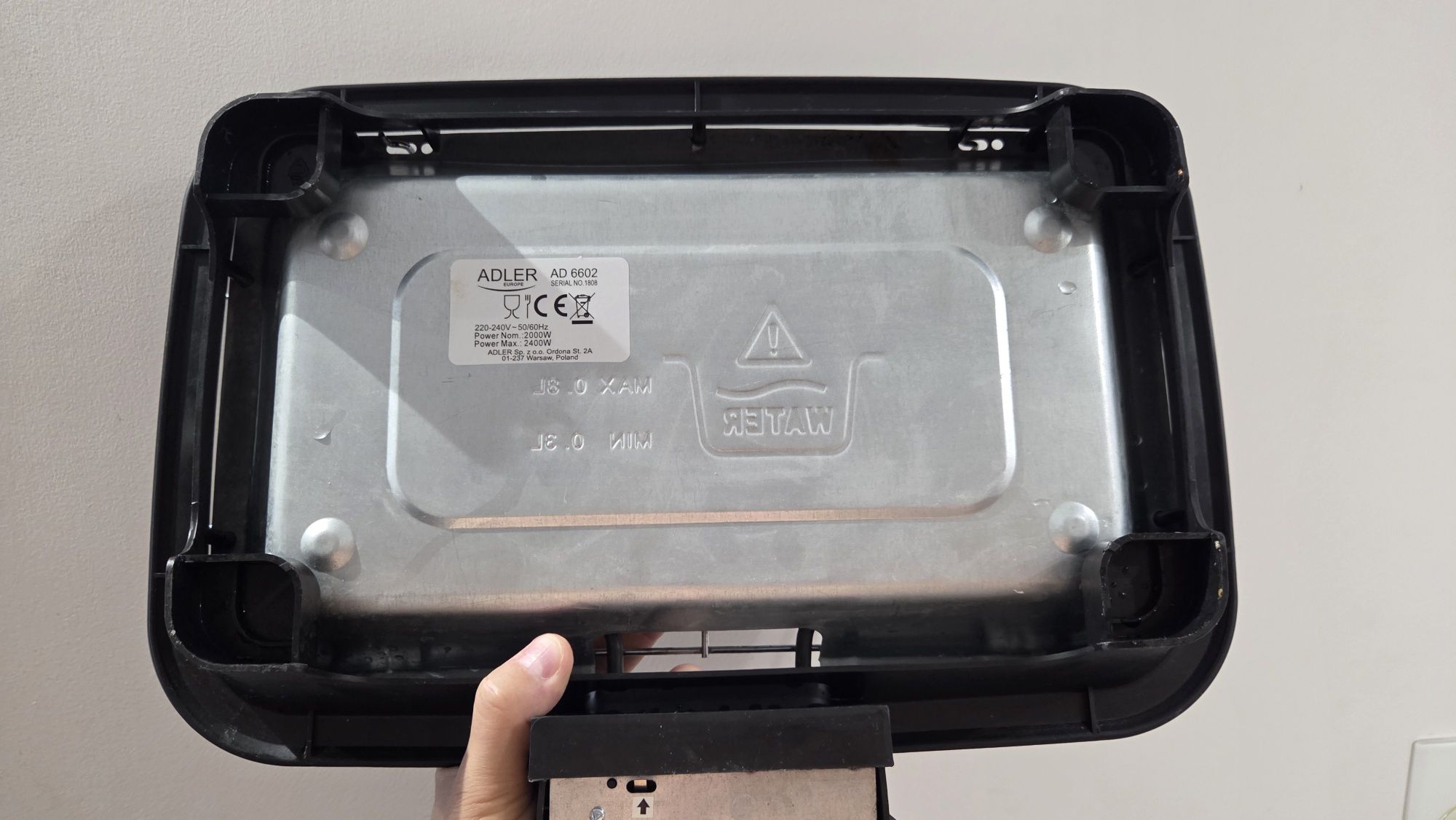 Grill elektryczny ze stojakiem ogrodowym