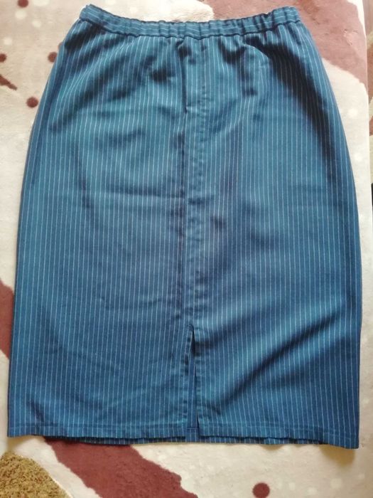 Юбка демисезонная, синяя в полоску, 58-60 размер