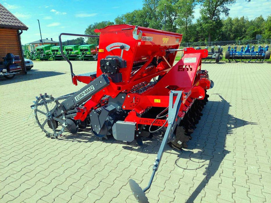 Zestaw nadbudowany uprawowo-siewny EURO-MASZ SN 2,5 3m siewnik agregat