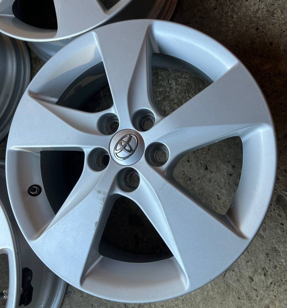 Диски Toyota Corolla Auris Cross Prius R 16 5 100 Celica Urban Cruiser