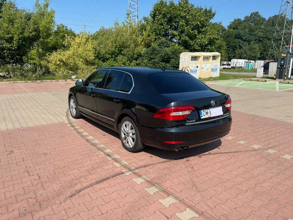 Sprzedam zadbaną Skodę Superb 2 Liftback 2.0 TDI DSG