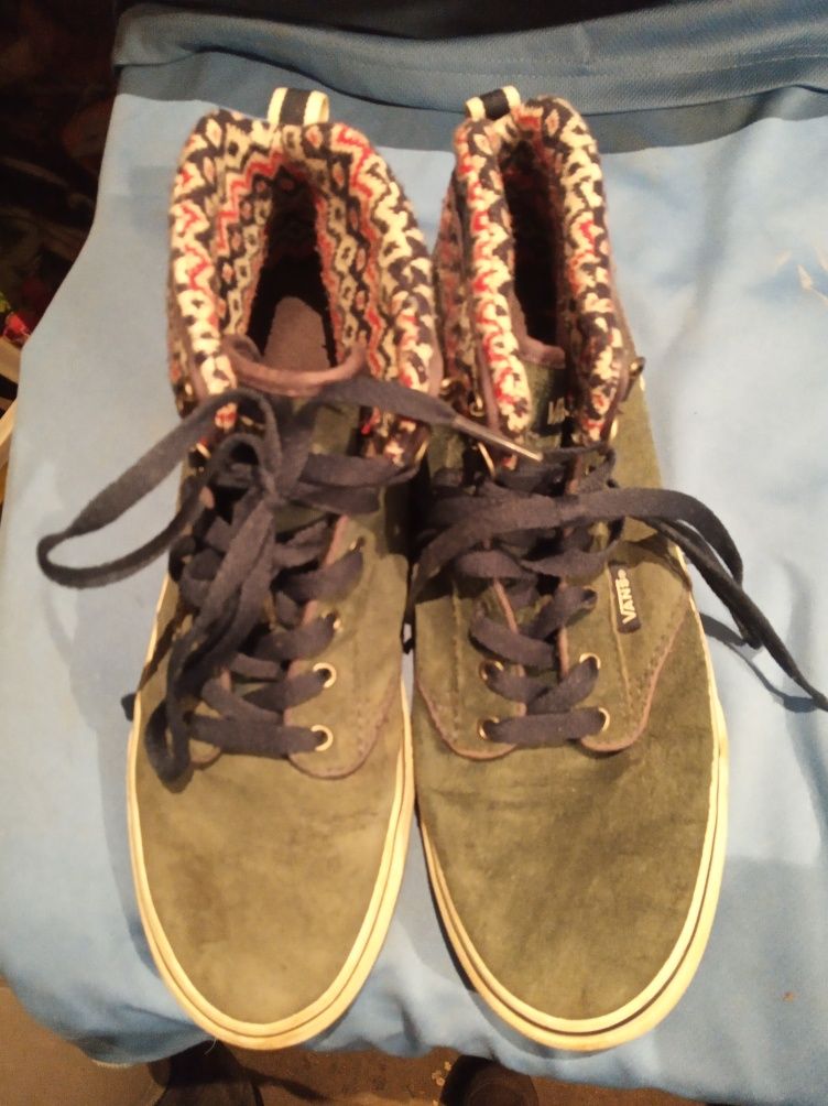Buty welur Vans 40